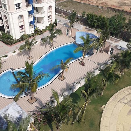 La Platina Premium Suites, Near Puri Sea Beach Exteriör bild