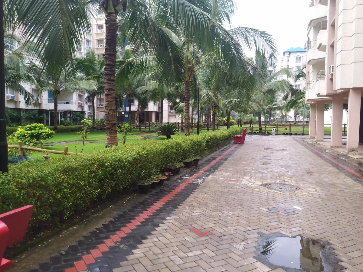 La Platina Premium Suites, Near Puri Sea Beach Exteriör bild