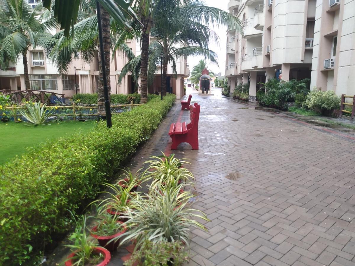 La Platina Premium Suites, Near Puri Sea Beach Exteriör bild