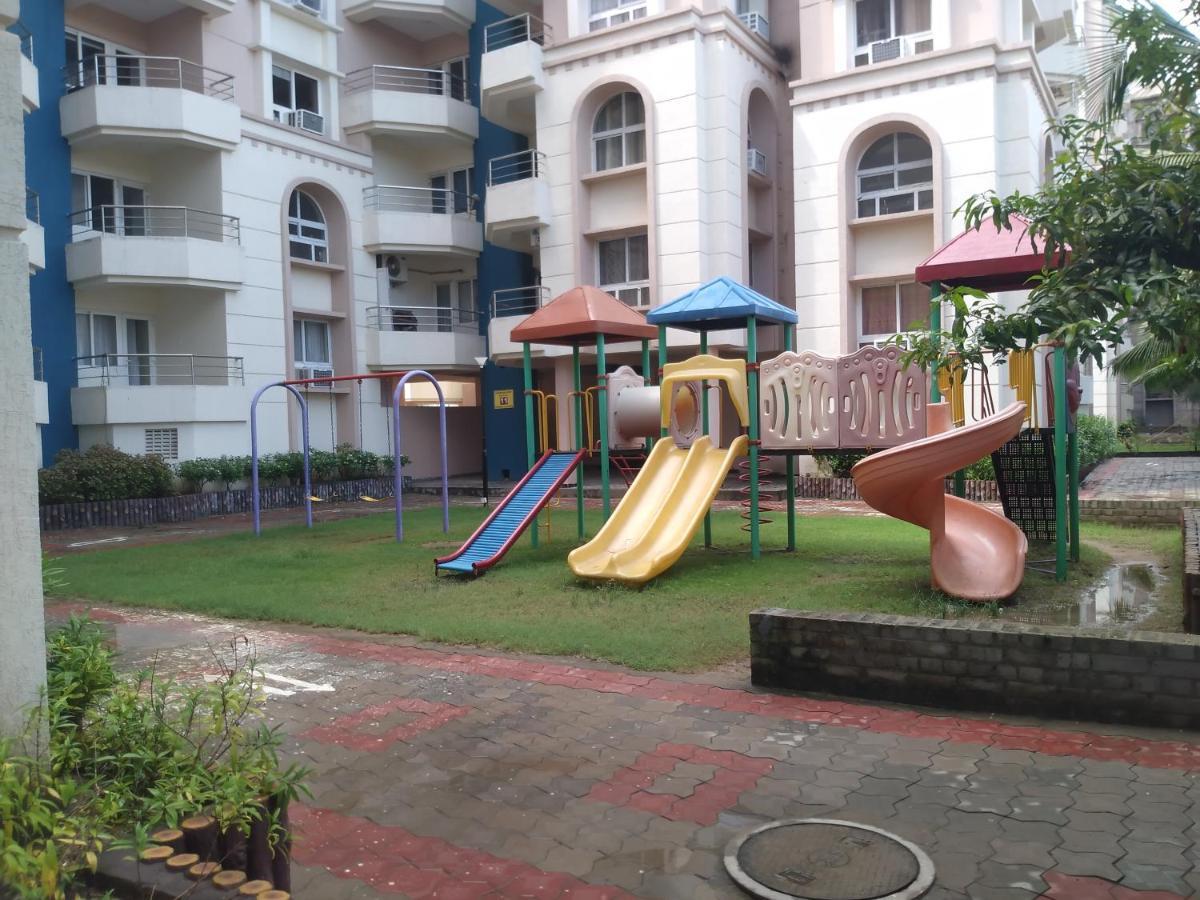 La Platina Premium Suites, Near Puri Sea Beach Exteriör bild