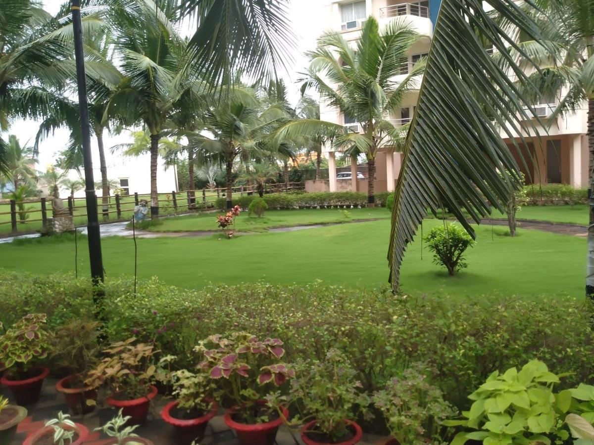 La Platina Premium Suites, Near Puri Sea Beach Exteriör bild