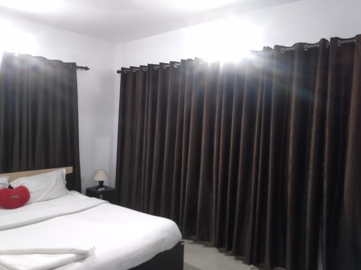 La Platina Premium Suites, Near Puri Sea Beach Exteriör bild