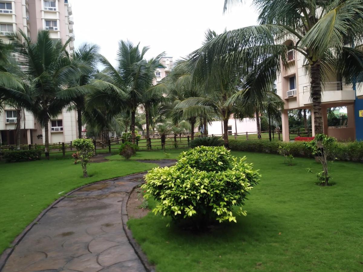 La Platina Premium Suites, Near Puri Sea Beach Exteriör bild