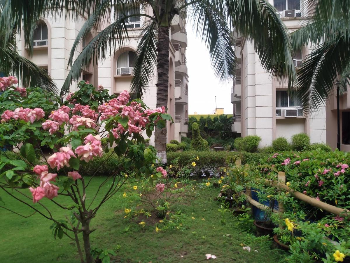 La Platina Premium Suites, Near Puri Sea Beach Exteriör bild