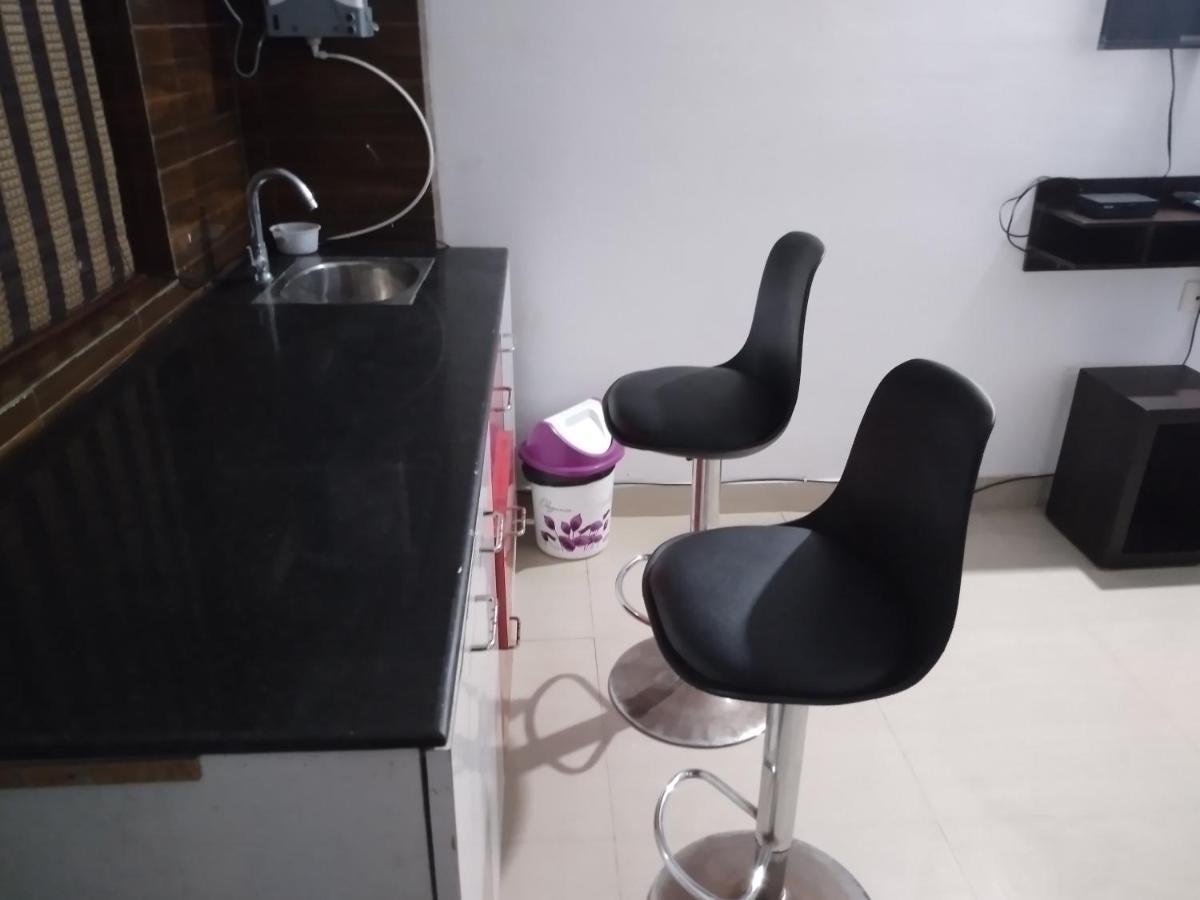 La Platina Premium Suites, Near Puri Sea Beach Exteriör bild