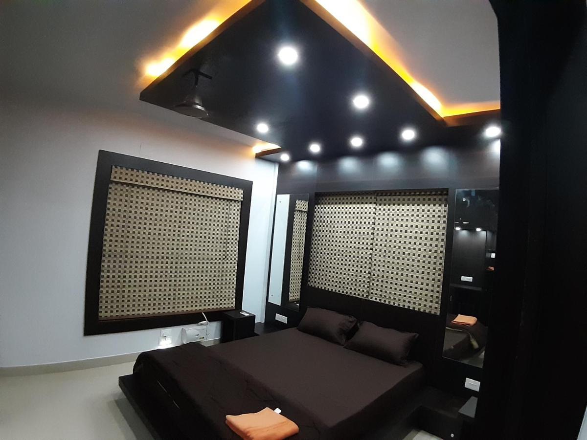La Platina Premium Suites, Near Puri Sea Beach Exteriör bild