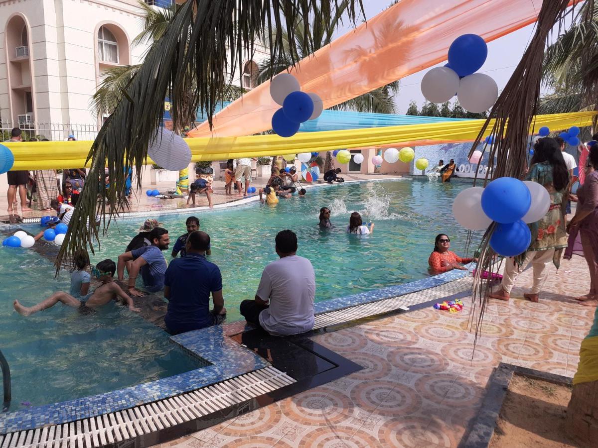 La Platina Premium Suites, Near Puri Sea Beach Exteriör bild