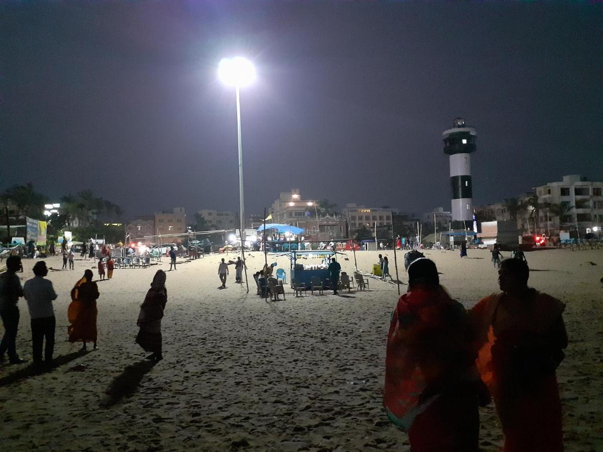 La Platina Premium Suites, Near Puri Sea Beach Exteriör bild