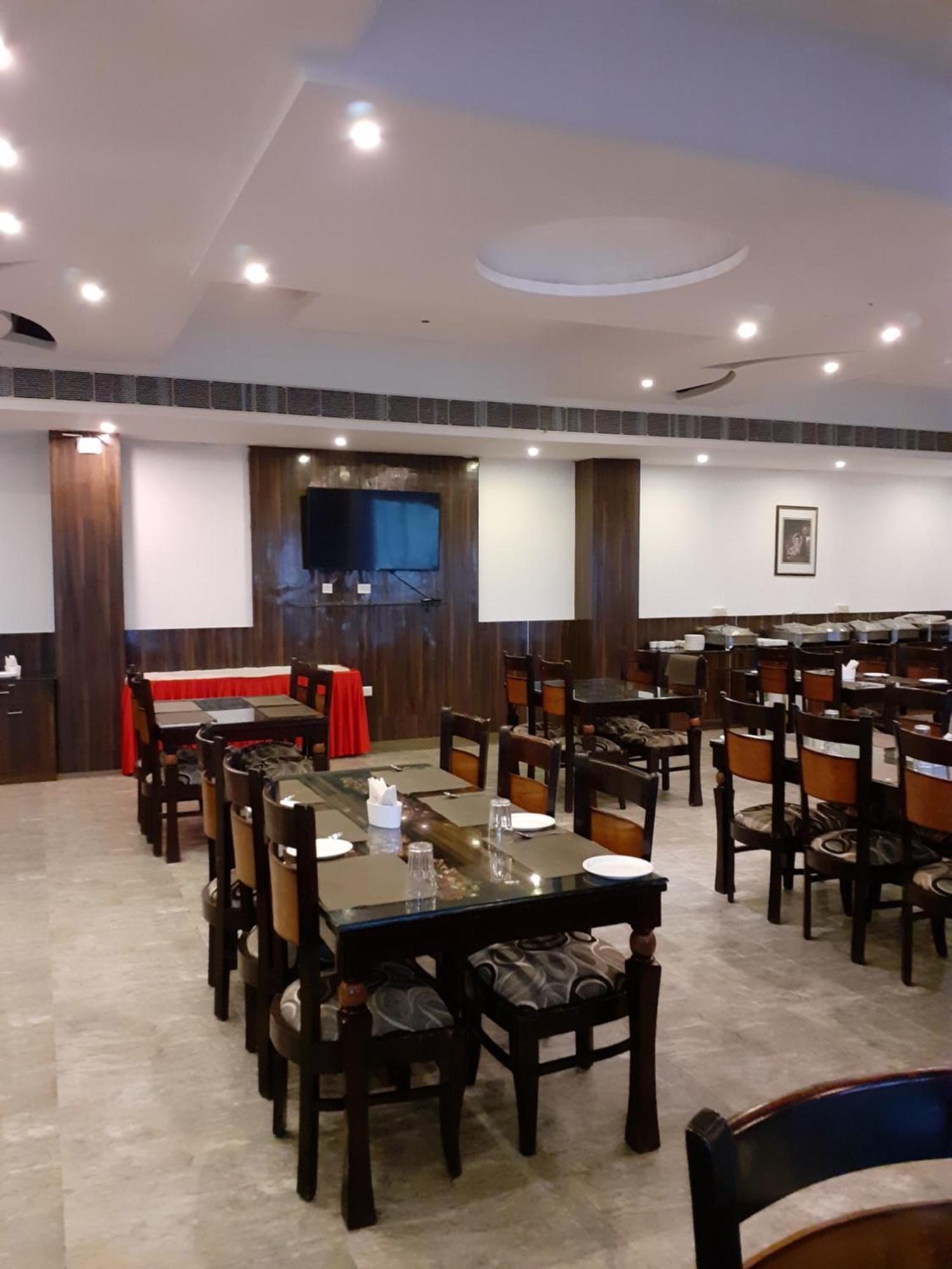 La Platina Premium Suites, Near Puri Sea Beach Exteriör bild